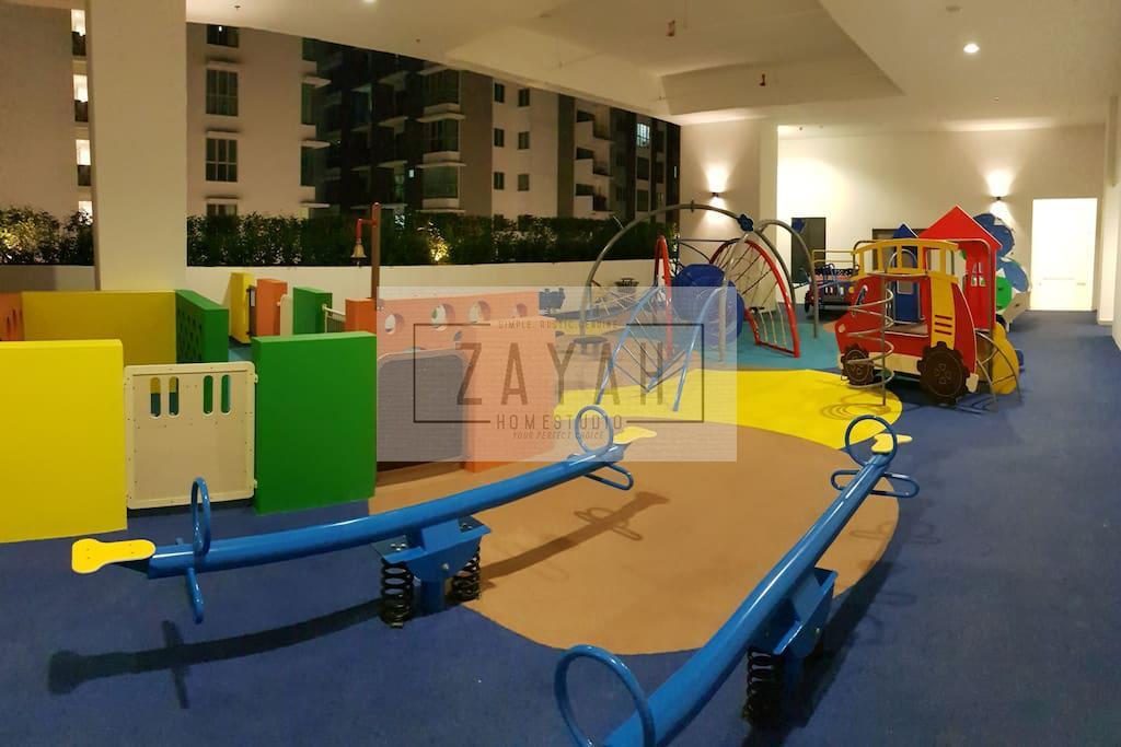 Zayah Homestudio Near Bukit Jalil / Mines Seri Kembangan Exterior photo