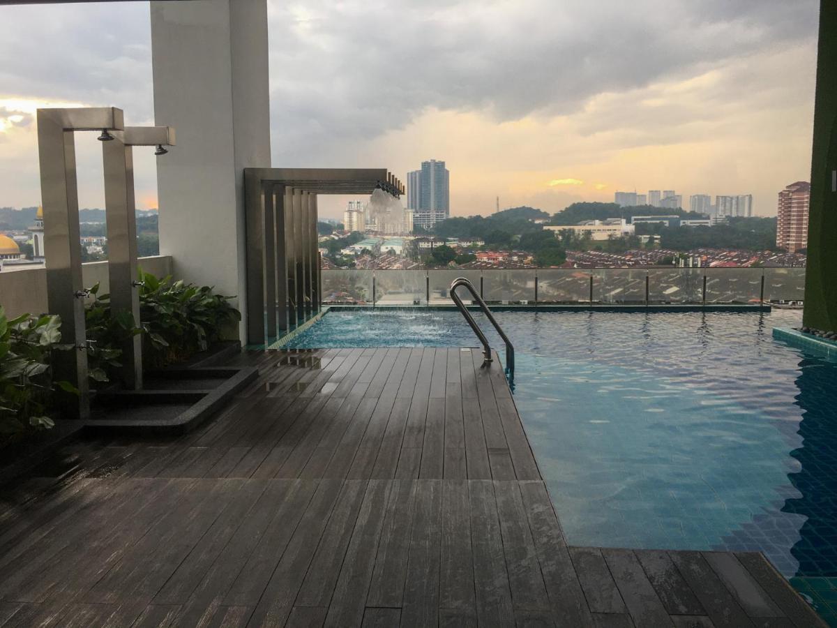 Zayah Homestudio Near Bukit Jalil / Mines Seri Kembangan Exterior photo
